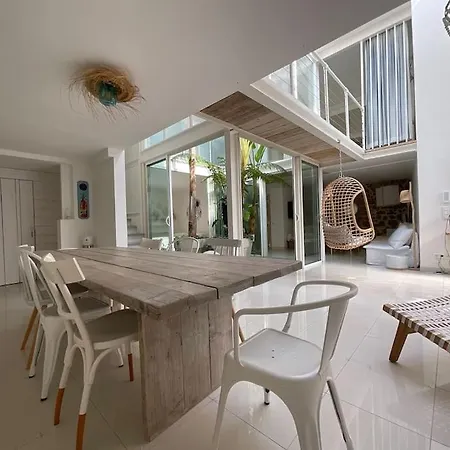Maison En Plein Centre De Villa Cannes